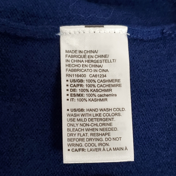 Cashmere Crewneck Pullover With Sequin Dog - Picture 9 of 9